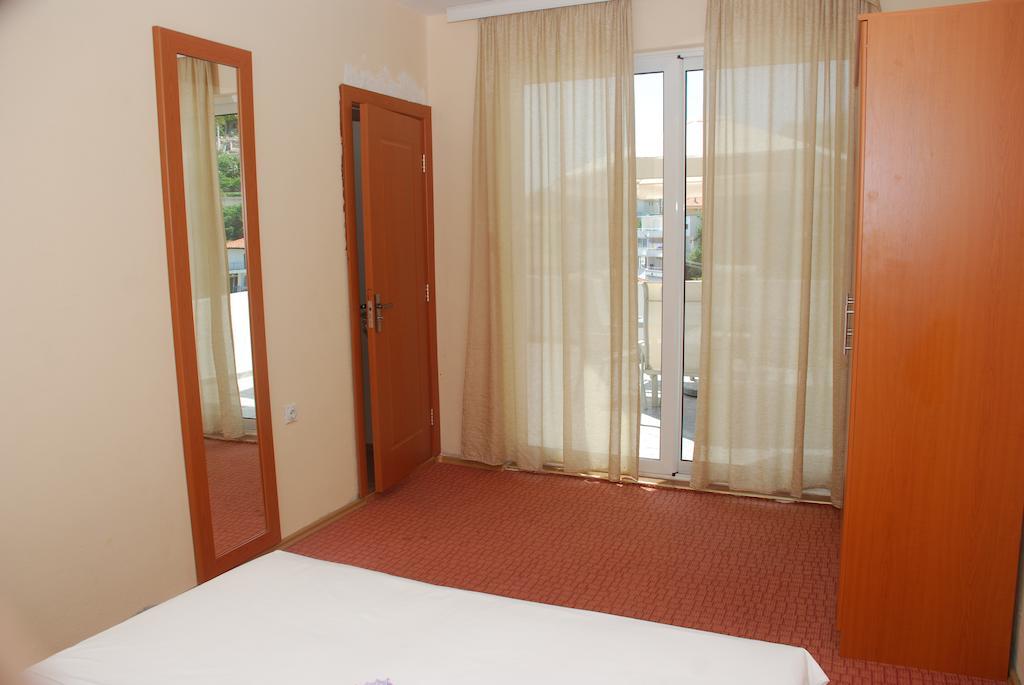 Apartments Ismy Ulcinj Phòng bức ảnh