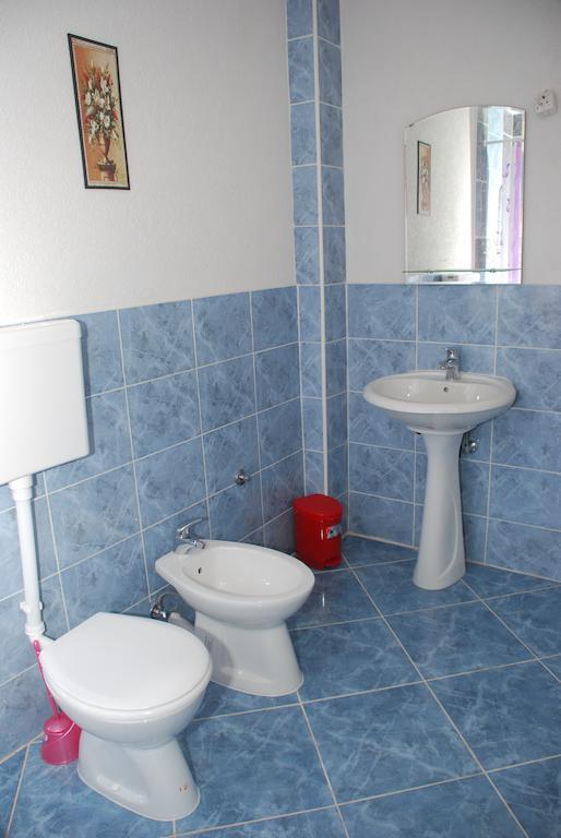 Apartments Ismy Ulcinj Ngoại thất bức ảnh