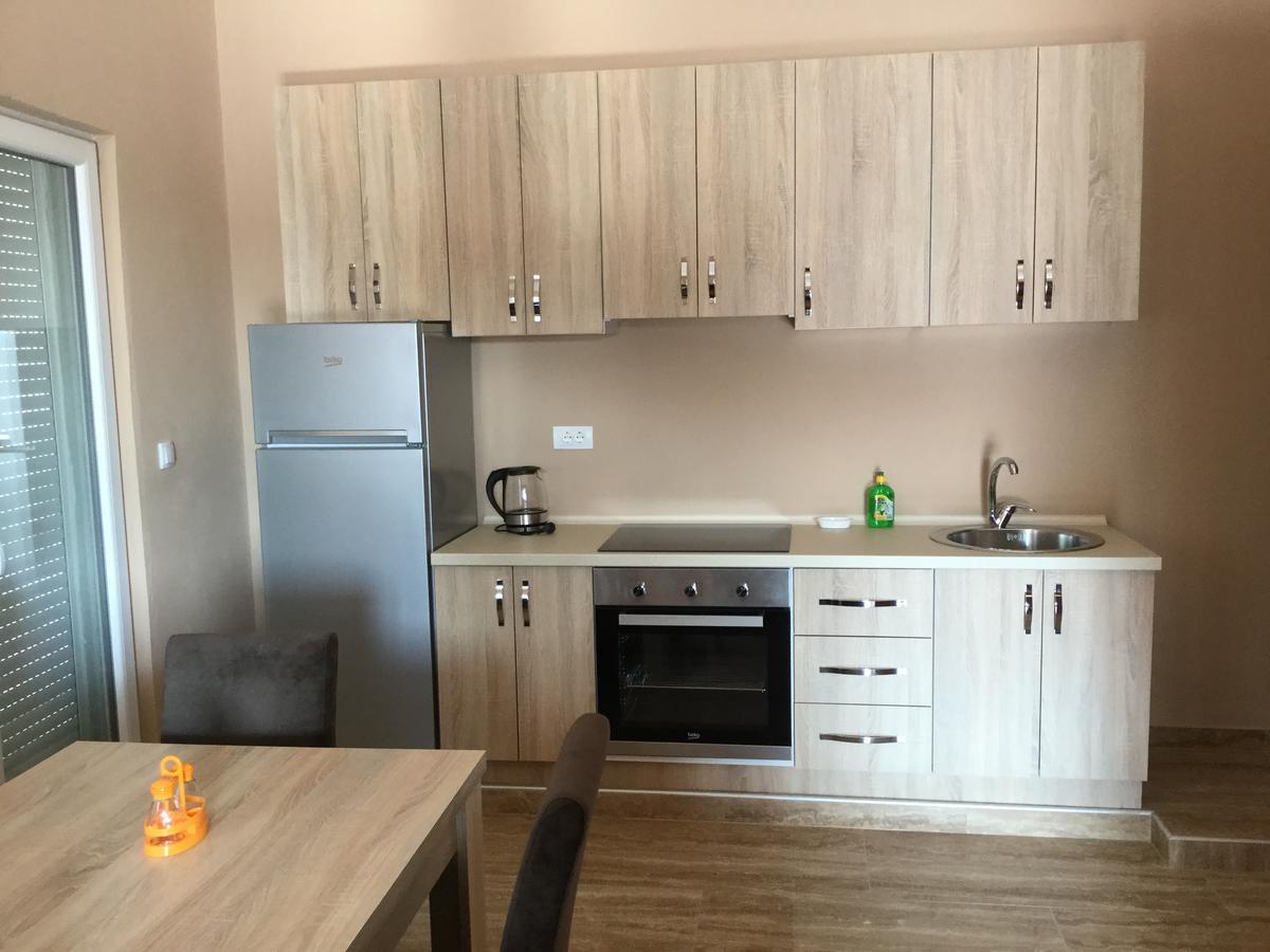 Apartments Ismy Ulcinj Ngoại thất bức ảnh